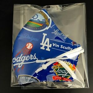 Los Angeles Dodgers Face Mask With White String